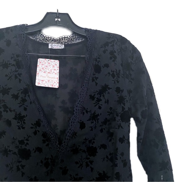 Free People Babes In Bandeaus Bodysuit Lace Sheer Velvet Floral Black L NWT - Picture 5 of 7